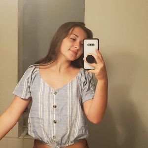 Cute light blue croptop😇